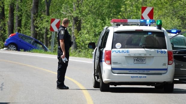 Montreal police are working to determine the cause of a collision that left a 50-year-old woman dead. (Mathieu Wagner/Radio-Canada - image credit)