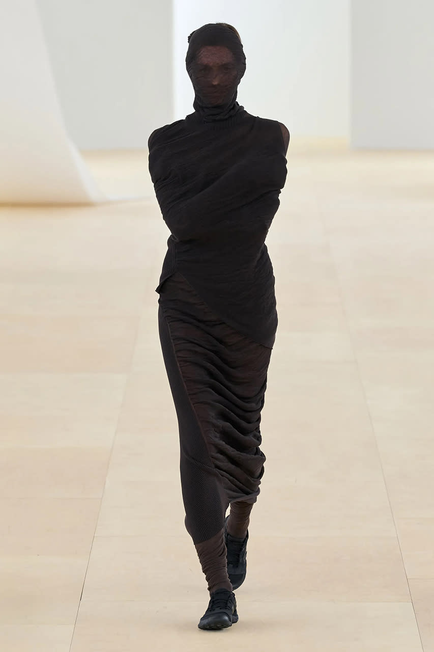 issey miyake spring summer 2024 paris fashion week 