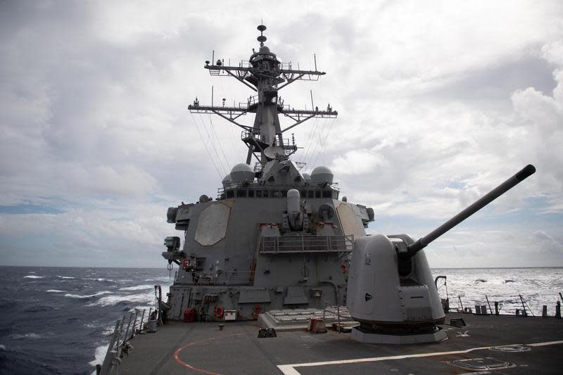 美國太平洋艦隊證實昨（14日）在符合國際法下，飛彈驅逐艦貝瑞號行經台灣海峽。（翻攝自U.S. 7th Fleet臉書）