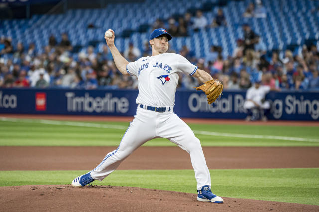 Hernández homers twice, Jays win first game under Schneider - NBC