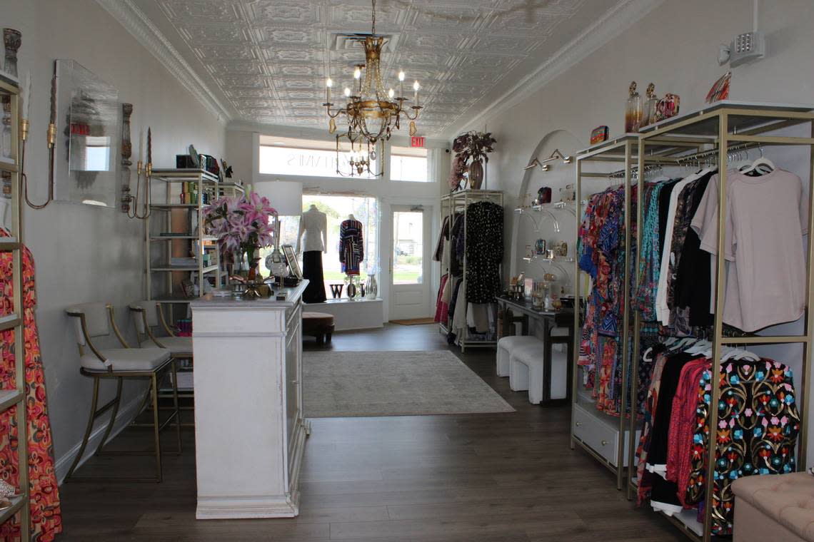 Dos Femmes, a high-end boutique that got its start in El Paso, opened its Fort Worth location. TCU alumni, Lexi Eagle, owns the shop near her home in the west side neighborhood.