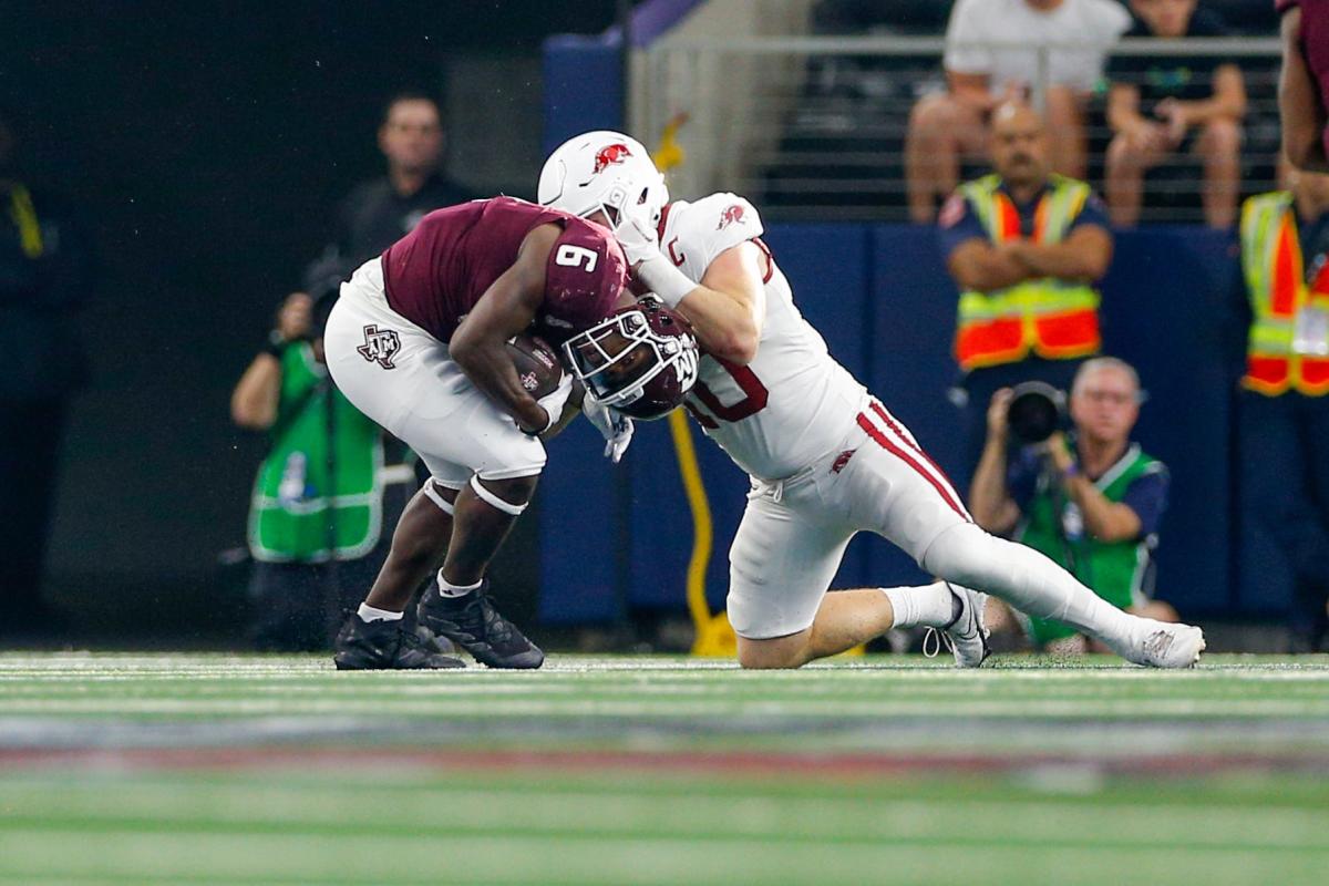 Why Arkansas is wearing 'Dallas Cowboys' uniforms vs. Texas A&M 