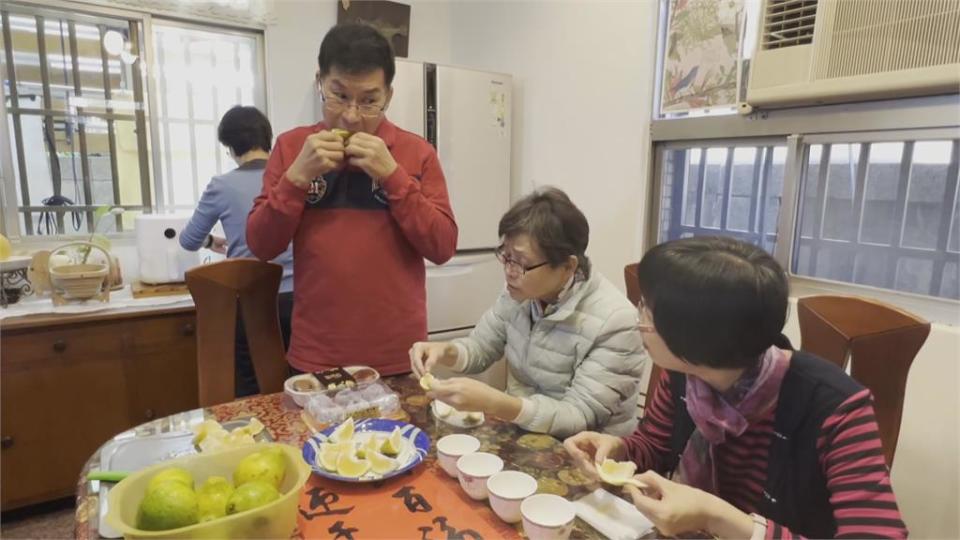 滿山兔子當除草劑　果農引進日本「甜檸檬」香甜又可口