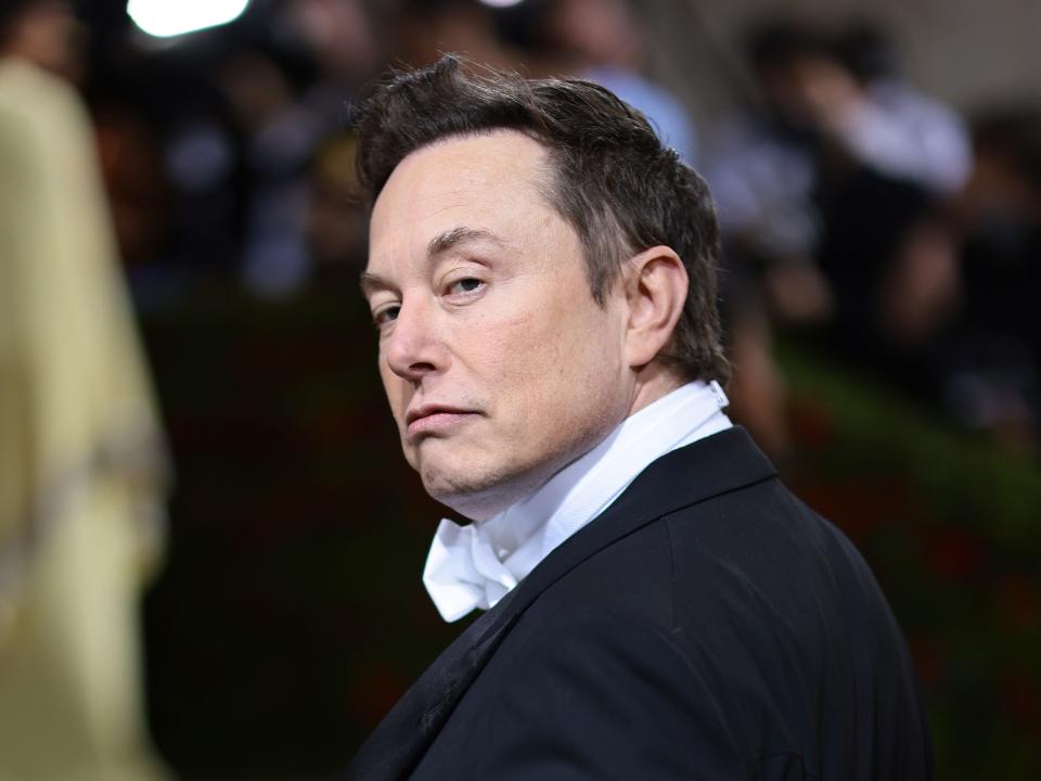 Elon Musk attends The 2022 Met Gala.