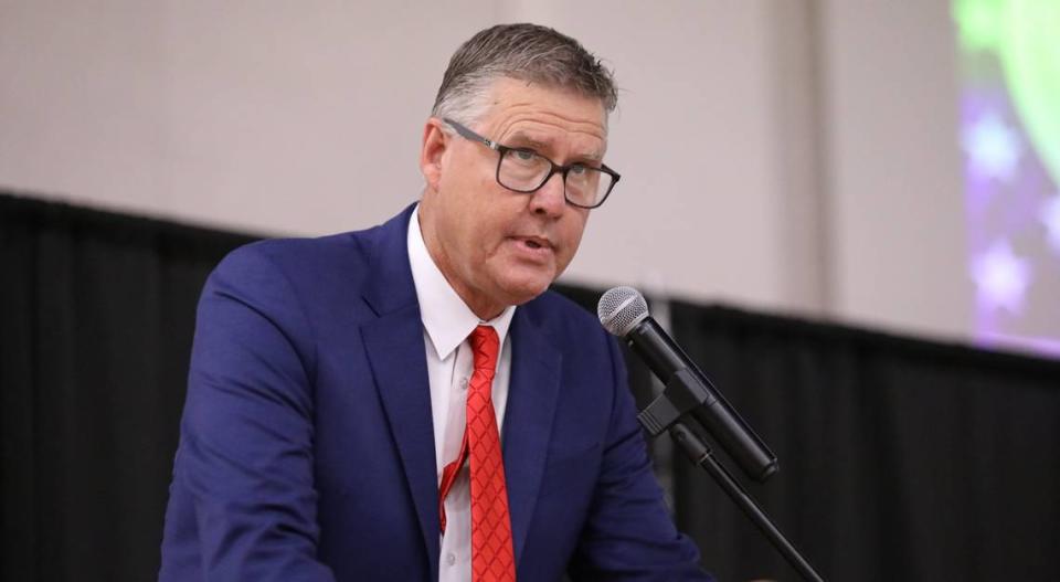 Merced Union High School District superintendent Alan Peterson speaks during a luncheon to honor students who are enlisted in the military after they graduate.