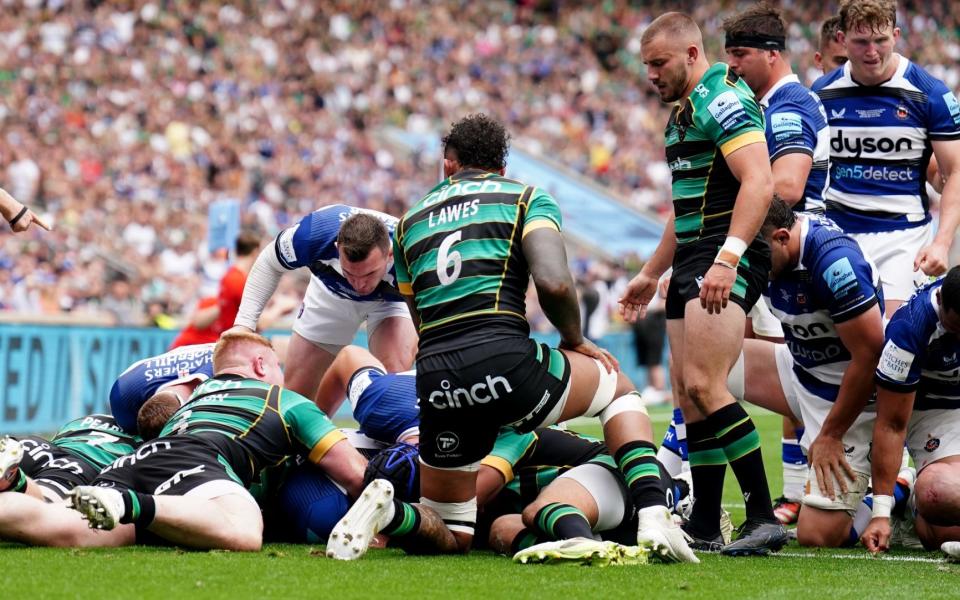 Bath Rugby's Thomas du Toit (obscured) scores his sides first try of the game during the Gallagher Premiership final at Twickenham Stadium, London