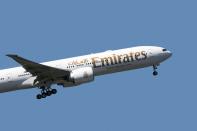 <p>Platz sechs geht 2019 an Emirates aus den Vereinigten Arabischen Emiraten. Führend ist die Linie vor allem in der Kategorie “Bestes Bord-Entertainment”. Hier punktet Emirates mit einem On-Bord-System, bei dem jeder Passagier den Reisefortschritt begutachten kann. Zudem können externe Kameras am Flugzeug genutzt werden, um die Aussicht zu genießen. Telefonieren, SMS und E-Mails schreiben ist bei Emirates ebenfalls in der Luft möglich. </p>