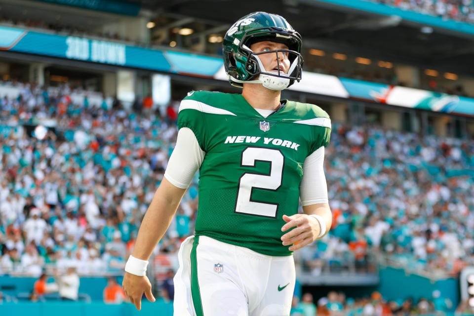 Zach Wilson dilaporkan telah membuat awal baru dengan Broncos.  (Pembantaian Brandon/Getty Images)