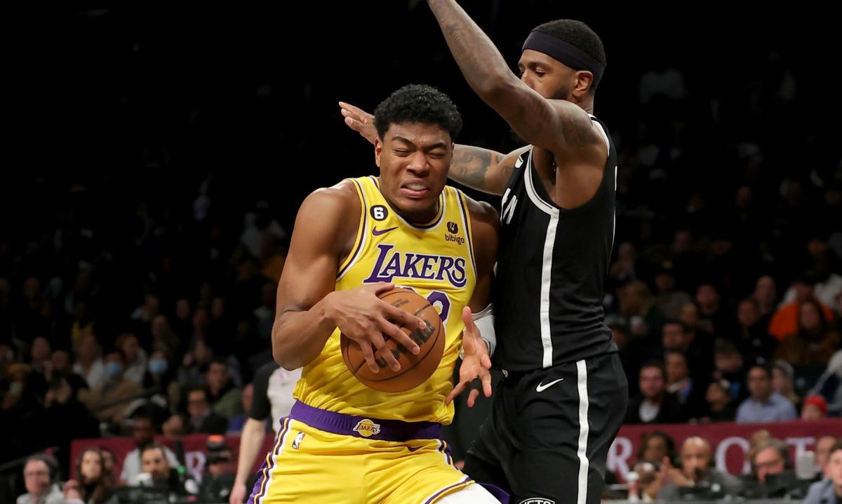 Observations from Thursday's Lakers versus Suns preseason game