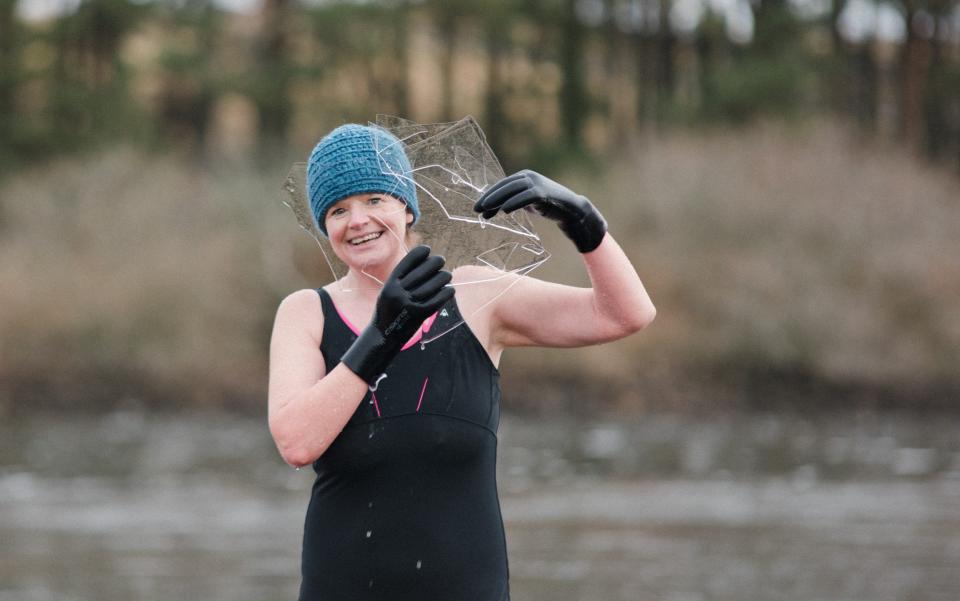 Dawn Craig is a fan of cold water swimming - Anna Deacon Photography