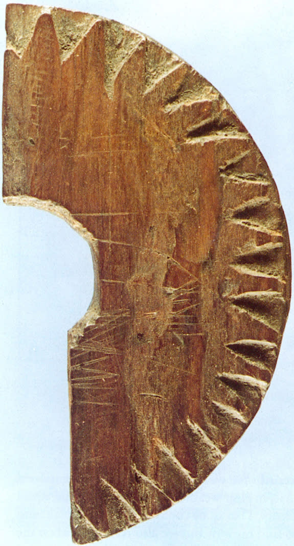 The Uunartoq disc was discovered in an 11th century convent in Greenland in 1948. It is thought to have been used as a compass by the Vikings as they traversed the North Atlantic Ocean from Norway to Greenland.