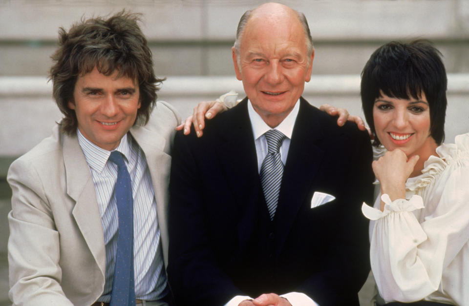 Gielgud, pictured with co-stars Dudley Moore (left) and Liza Minnelli (right), won the <a href="https://www.youtube.com/watch?v=n54rsPdFZdM" target="_blank">Best Supporting Actor</a> award in 1982 for "Arthur." He is generally considered the <a href="http://www.theguardian.com/stage/2008/feb/10/theatre.gayrights" target="_blank">first openly gay actor</a> to win an Oscar, though he rarely discussed it openly.&nbsp;