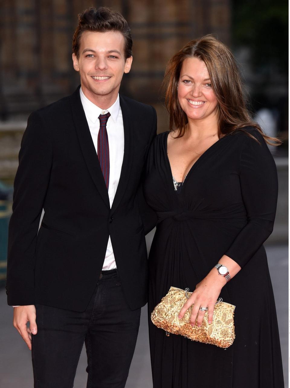 Louis Tomlinson with his mother Johannah Deakin who died of leukaemia in 2016 - David Fisher/Shutterstock