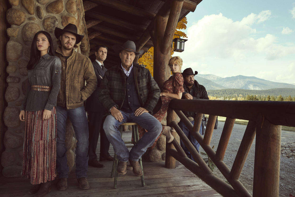 From left to right: Kelsey Asbille (Monica), Luke Grimes (Kayce), Wes Bentley (Jamie), Kevin Costner (John), Kelly Reilly (Beth) and Cole Hauser (Rip). (Paramount Network)