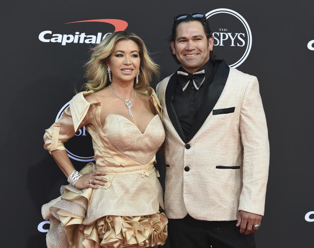 Johnny Damon - Unbelievable matching skills with my beautiful wife  @mrsthang18 #ehrhardwedding