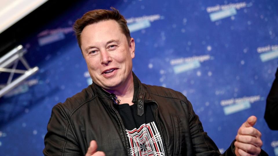 Elon Musk feiert seinen 50. Geburtstag.