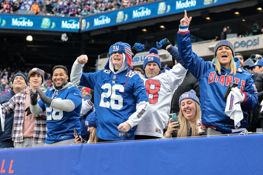 Fan sues Giants, Jets for $6 billion demanding both teams leave New Jersey  and play home games in New York 