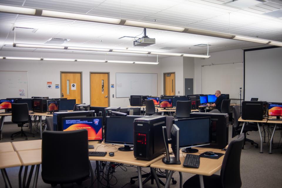 25 students in grades 3-6 will have the opportunity to expand their digital literacy skills and create a game that will benefit their communities. The students will have access to RIT's industry-standard labs and equipment.