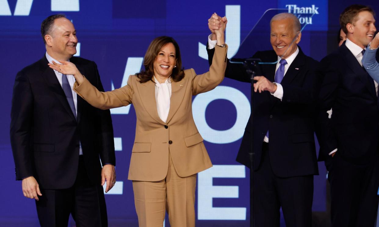 <span>Kamala Harris and her tan suit.</span><span>Photograph: Chip Somodevilla/Getty Images</span>