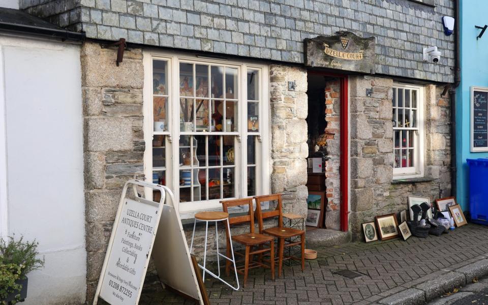 Lostwithie is a quaint typical Cornish town