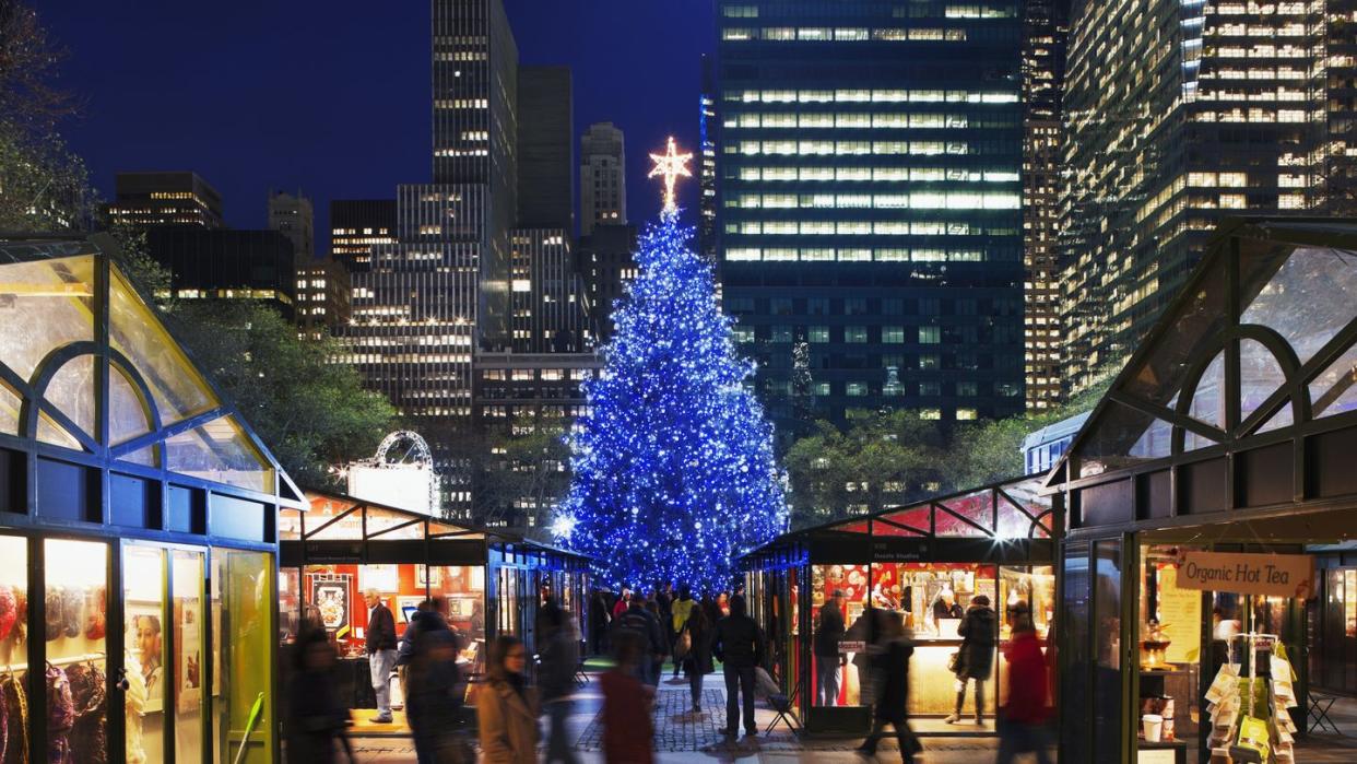 the holiday market in bryant park