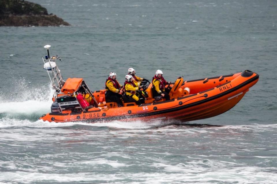 Lifeboat crew called out twice in four hours to incidents involving divers <i>(Image: Kyle RNLI)</i>