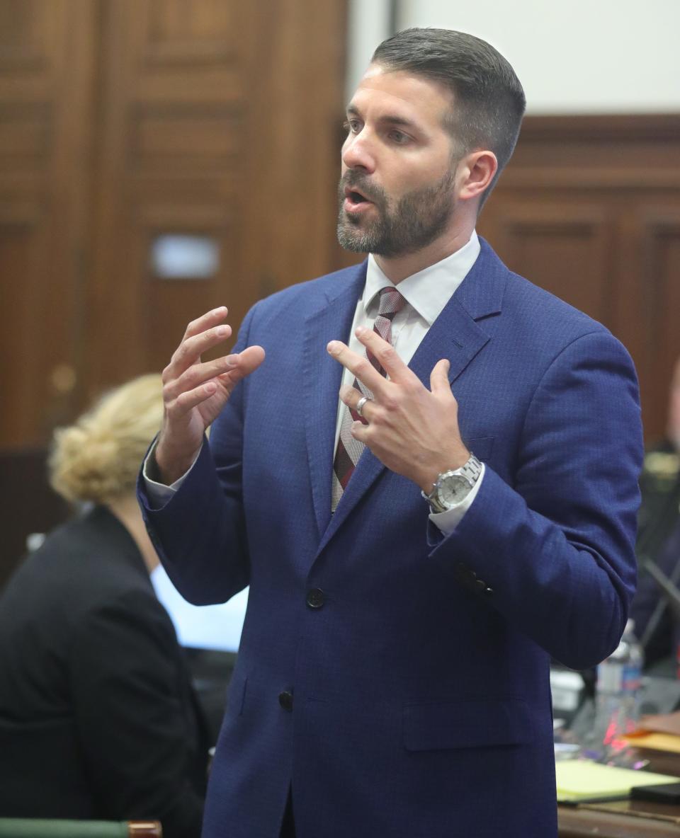 Assistant Summit County Prosecutor Ben Carro delivers his opening statement Wednesday during the retrial of Leon Newsome in Akron.