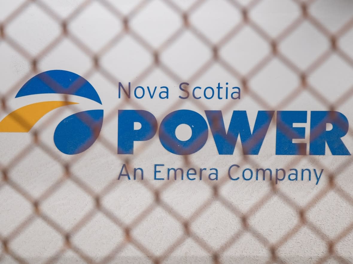 Nova Scotia Power's fuel costs are the money spent on coal, oil and natural gas that is burned to generate electricity at its thermal plants. (Robert Short/CBC - image credit)