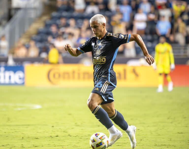 Cavan Sullivan en acción durante su estreno ante England Revolution, por la MLS