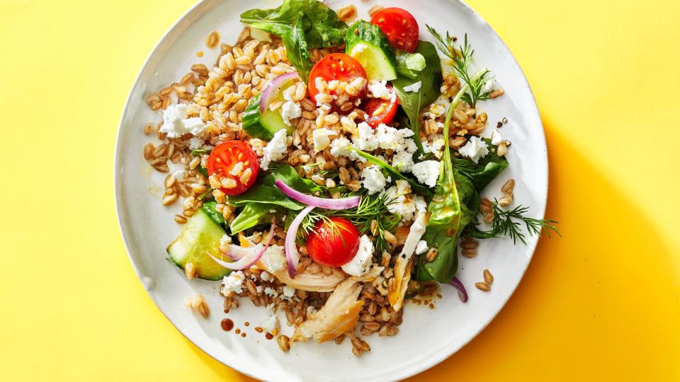 greek chicken and farro salad