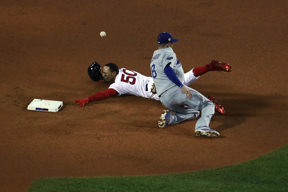 For 2nd time, Mookie Betts' World Series performance wins free taco for  everyone in America