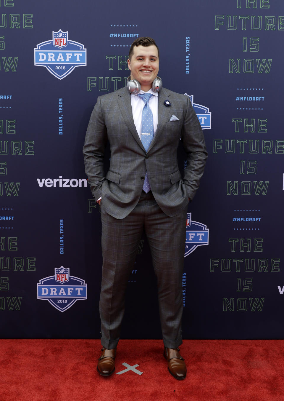 <p>Florida’s Taven Bryan poses for photos on the red carpet before the first round of the NFL football draft, Thursday, April 26, 2018, in Arlington, Texas. (AP Photo/Eric Gay) </p>