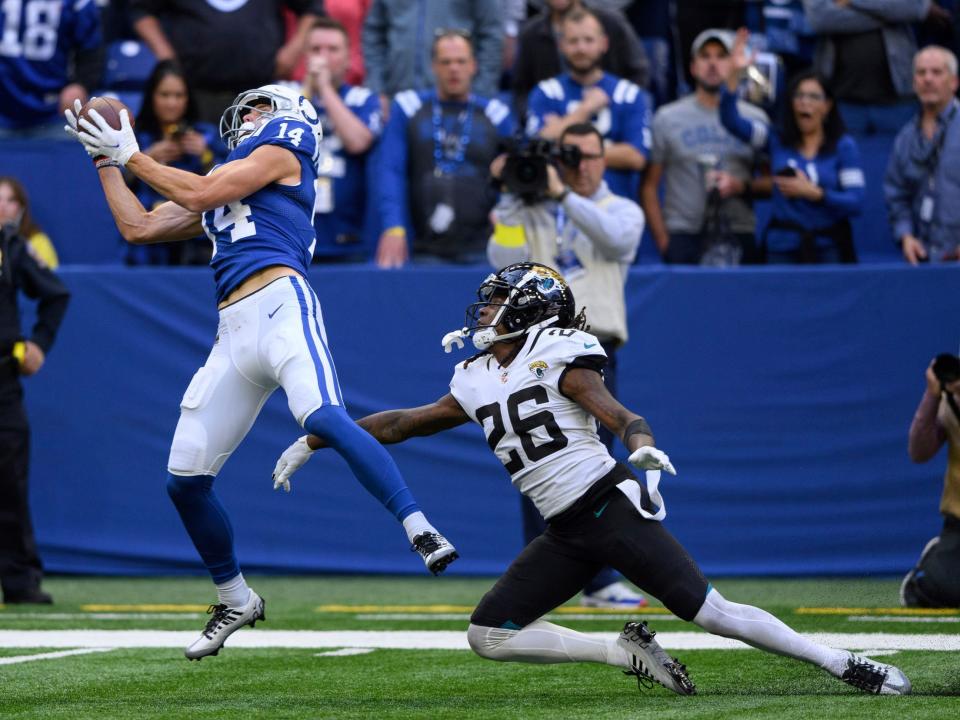 Alec Pierce makes the game-winning touchdown catch against the Jacksonville Jaguars.