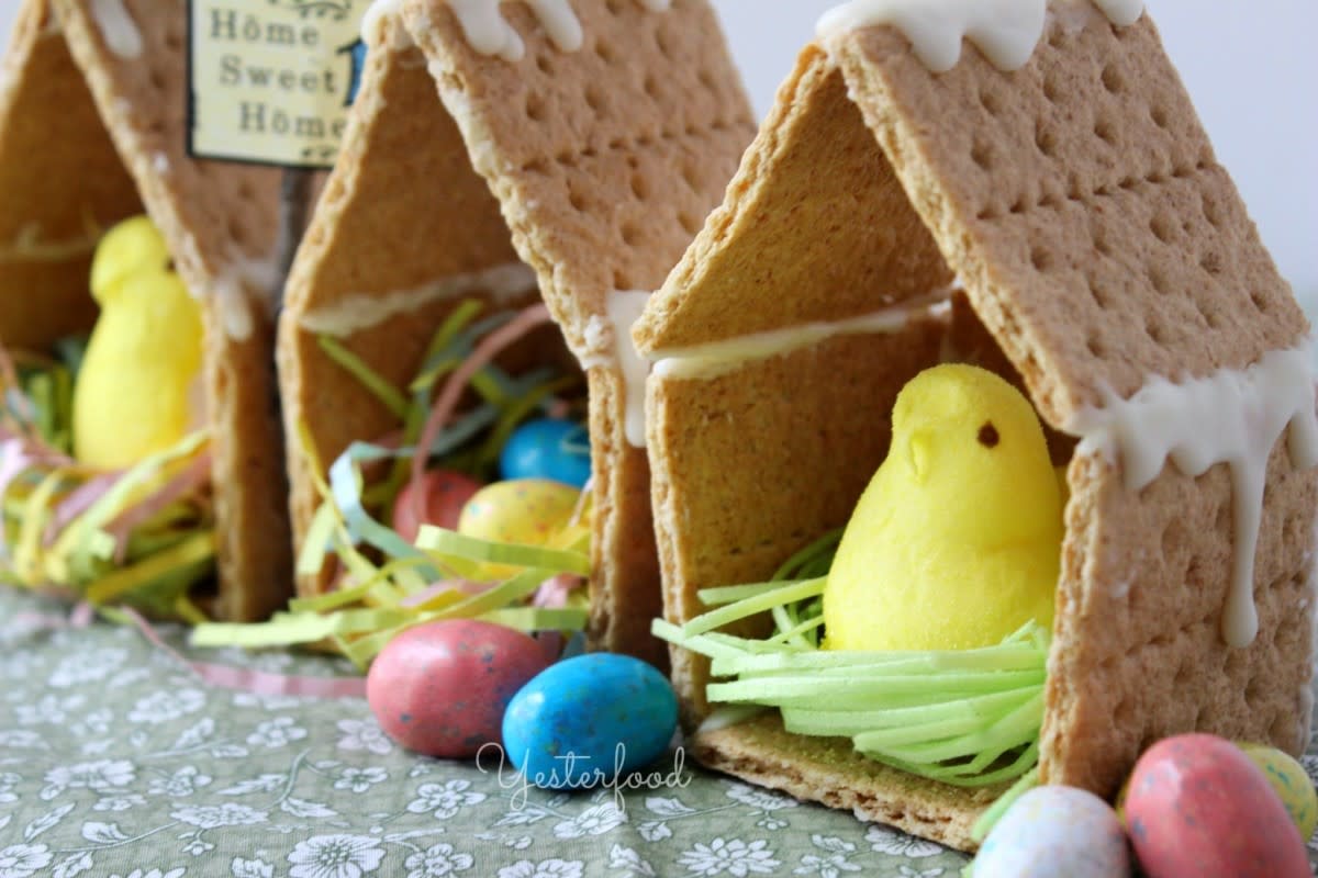 <p>Yesterfood</p><p>This is such a fun edible Easter craft to make with the kids.</p><p><strong>Get the recipe: <a href="http://yesterfood.blogspot.com/2014/04/peeps-houses.html" rel="nofollow noopener" target="_blank" data-ylk="slk:Peeps Graham Cracker Houses;elm:context_link;itc:0;sec:content-canvas" class="link rapid-noclick-resp">Peeps Graham Cracker Houses</a></strong></p>