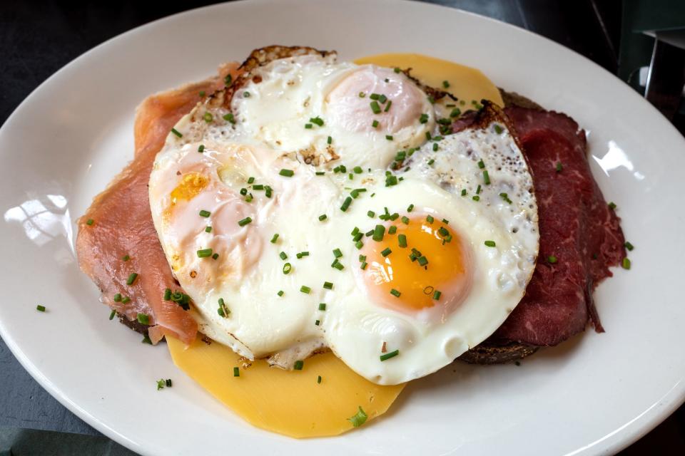 eggs on meat breakfast