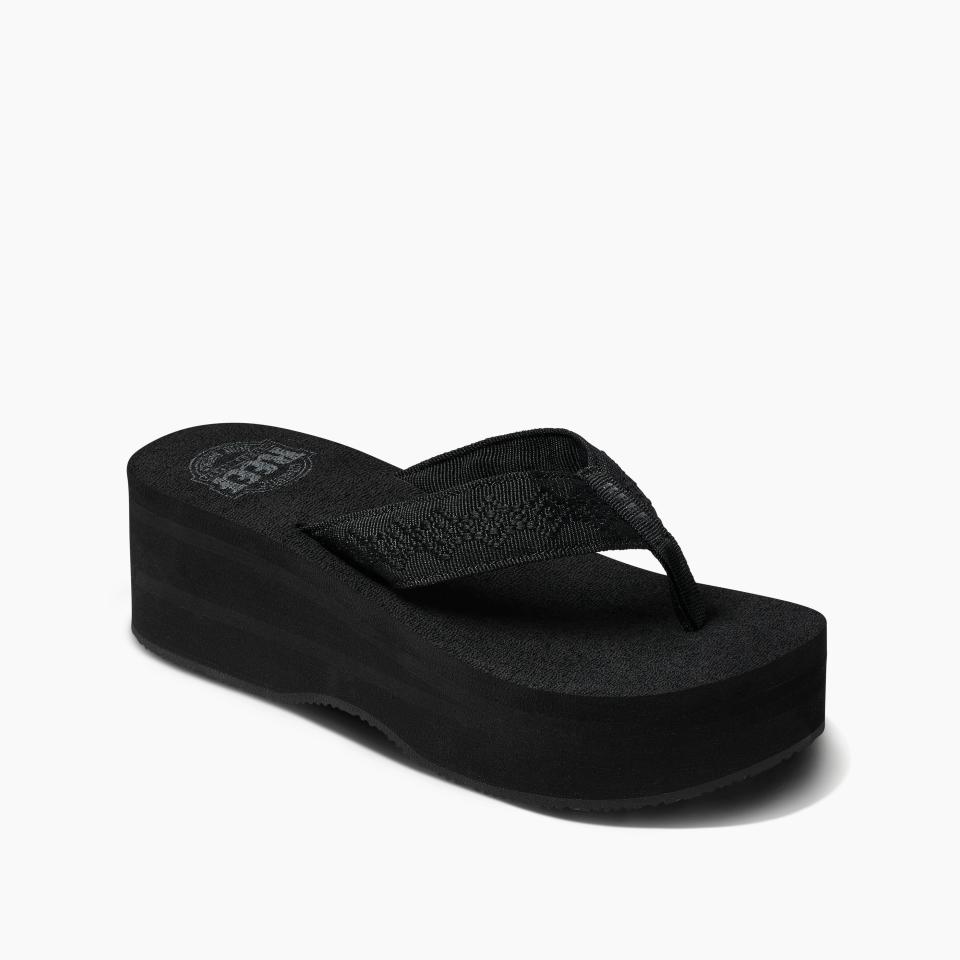 <p><a href="https://go.redirectingat.com?id=74968X1596630&url=https%3A%2F%2Fwww.reef.com%2Fproducts%2Fwomens-sandals-sandy-hi-black%3Fvariant%3D43099720351899%26nbt%3Dnb%253Aadwords%253Ax%253A19815626141%253A%253A%26nbt%3Dnb%253Aadwords%253Ax%253A19815626141%253A%253A%26nb_adtype%3Dpla%26nb_adtype%3Dpla%26nb_mi%3D8749252%26nb_mi%3D8749252%26nb_pc%3Donline%26nb_pc%3Donline%26nb_pi%3DCI6991-070-M%26nb_pi%3DCI6991-070-M%26gclid%3DCjwKCAjwvJyjBhApEiwAWz2nLXAnqCdYdA2z0aaWV62oNojjLXs7_JyjC-KWbuPVUTl_uytu_c5SvBoCILsQAvD_BwE&sref=https%3A%2F%2F" rel="nofollow noopener" target="_blank" data-ylk="slk:Shop Now;elm:context_link;itc:0;sec:content-canvas" class="link ">Shop Now</a></p><p>Sandy Hi</p><p>$45.00</p><p>reef.com</p><span class="copyright">Reef</span>