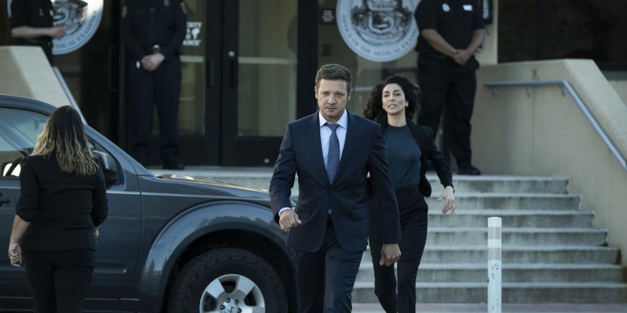 mayor of kingstown never missed a pigeon jeremy renner as mike mclusky and necar zadegan as evelyn foley in season 2, episode 1 of the paramount series mayor of kingstown photo cr dennis p mong jrparamount © 2022 viacom international inc all rights reserved