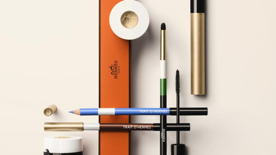 Die neue Kollektion enthält außerdem Make-Up Tools wie Spitzer oder Pinsel