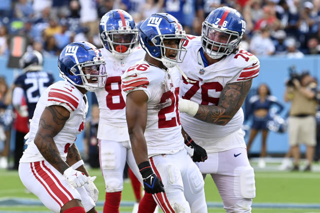 Giants stun Titans after missed field goal, clutch 2-point conversion in  massive survivor pool upset