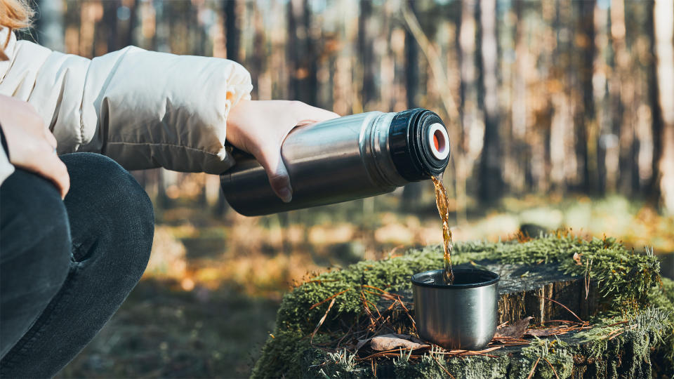 How to clean a flask