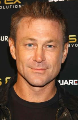 Grant Bowler Cast As Richard Burton Opposite Lindsay Lohan In Lifetime Biopic