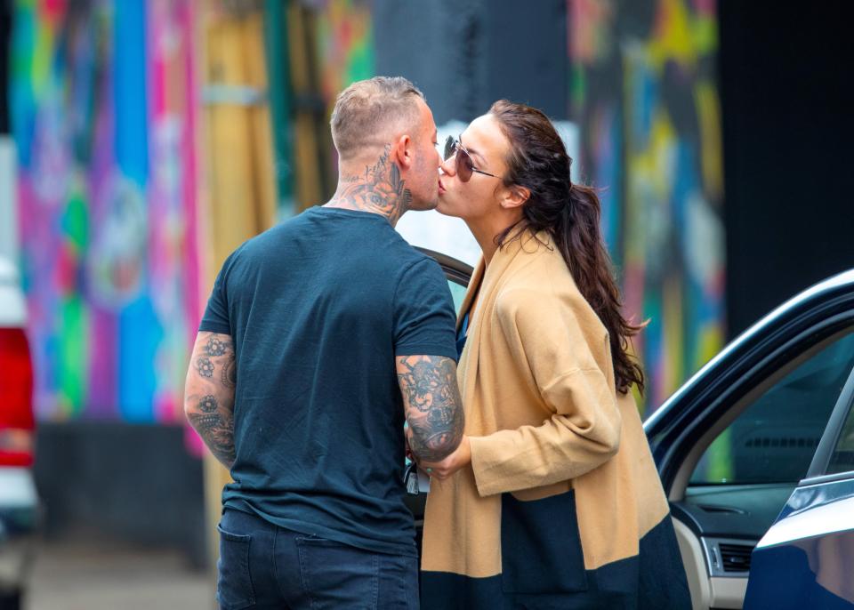 MAFS bride Natasha Spencer was spotted kissing a new man amid rumours she's split from her 'husband' Mikey Pembroke.