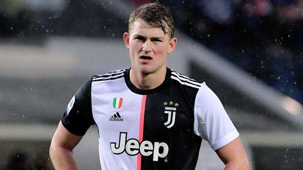 Matthijs de Ligt jugando en la Juventus