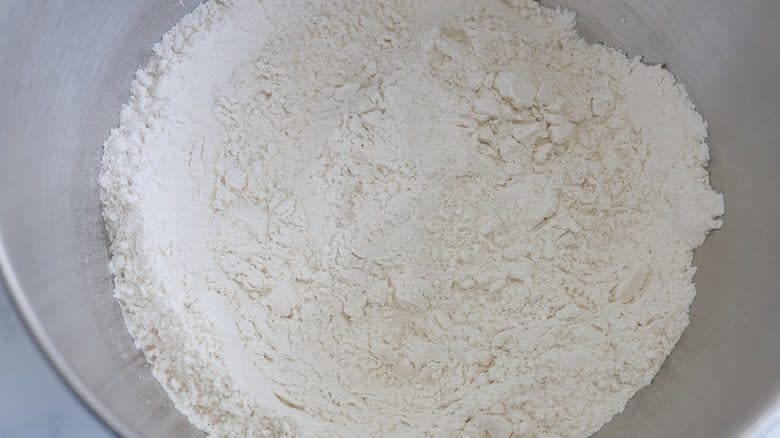 flour mixture in bowl