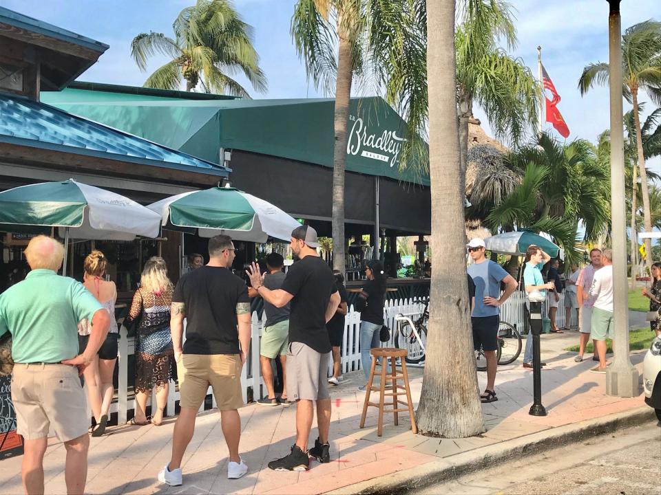 E.R. Bradley's Saloon in downtown West Palm Beach has fantastic views of the Intracoastal Waterway.