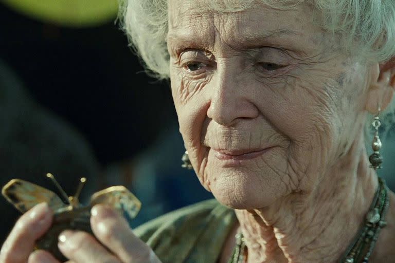 Gloria Stuart estaba con el equipo de filmación de Titanic en Canadá, pero no consumió la sopa de mariscos que intoxicó a todos, porque esa noche decidió ir a un restaurante