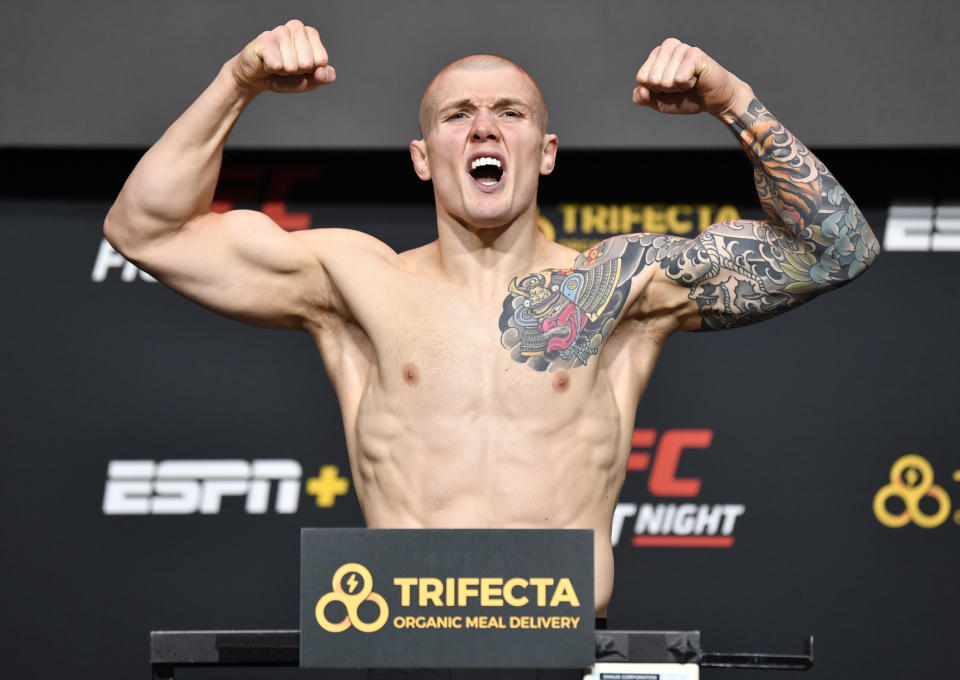 LAS VEGAS, NEVADA - DECEMBER 04: Marvin Vettori of Italy poses on the scale during the UFC Fight Night weigh-in at UFC APEX on December 04, 2020 in Las Vegas, Nevada. (Photo by Chris Unger/Zuffa LLC)