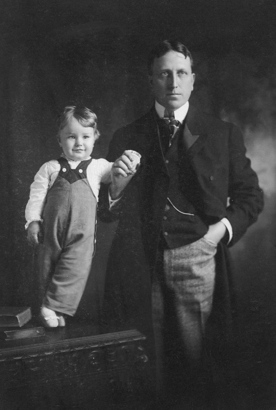 <p><strong>Similarities</strong>: All of William Randolph Hearst's five sons followed the newspaper mogul into the family business. (He's pictured left with his infant son William Jr. in 1908.)</p><p><strong>Differences</strong>: The family-owned Hearst corporation, which owns more than 360 businesses (including <em>Town & Country</em>), was established on March 4, 1887, when William Randolph Hearst put his name on the masthead of the San Francisco Examiner. The company has been passed down through three generations, and his grandson <a href="https://www.hearst.com/about/bios/william-r-hearst" rel="nofollow noopener" target="_blank" data-ylk="slk:William Randolph Hearst III;elm:context_link;itc:0;sec:content-canvas" class="link ">William Randolph Hearst III</a> is now its chairman.</p>