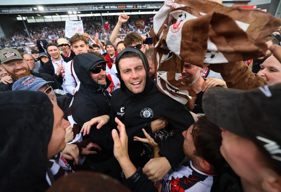 St. Pauli coach Fabian Hurzeler celebrates winning the 2. Bundesliga (REUTERS)