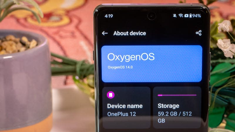 OxygenOS is fine, but it could be so much better. - Photo: Florence Ion / Gizmodo